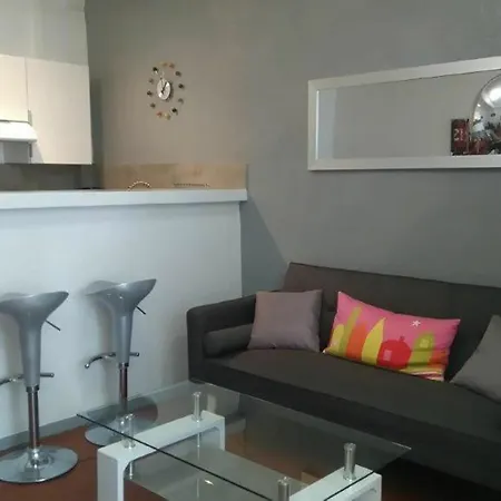 With One Bedroom In Cannes, With Wifi - 800 M From The Apartment *